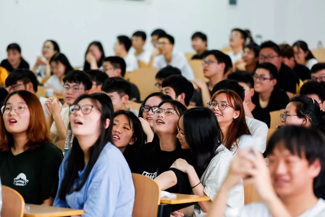 我们用PPT在金科院说了一场相声 PPT教程 我们用PPT在金科院说了一场相声