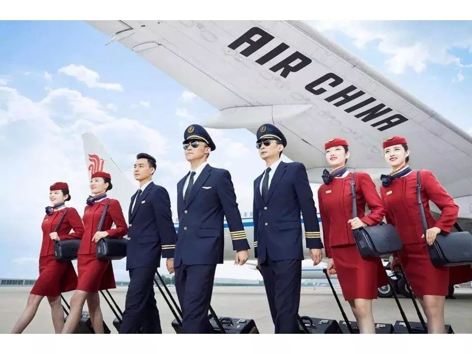 PPT教程  看到这张长图，我被中国的PPT培训师惊呆了30秒！