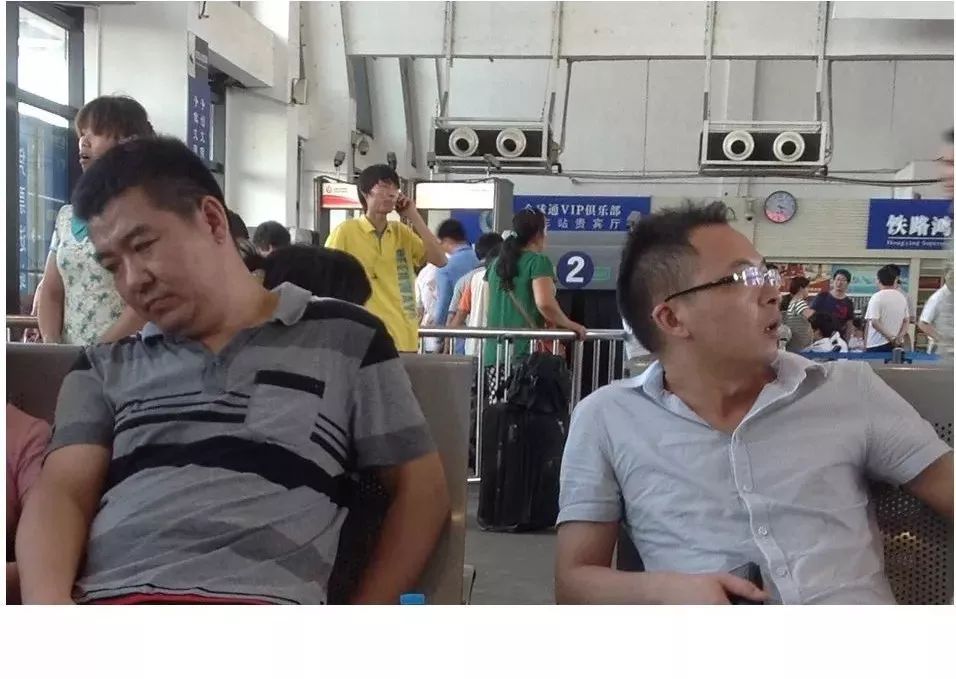 PPT教程  看到这张长图，我被中国的PPT培训师惊呆了30秒！