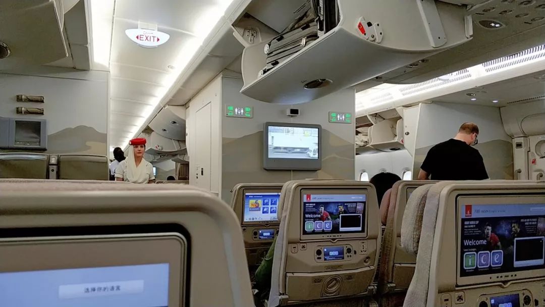 PPT教程  看到这张长图，我被中国的PPT培训师惊呆了30秒！