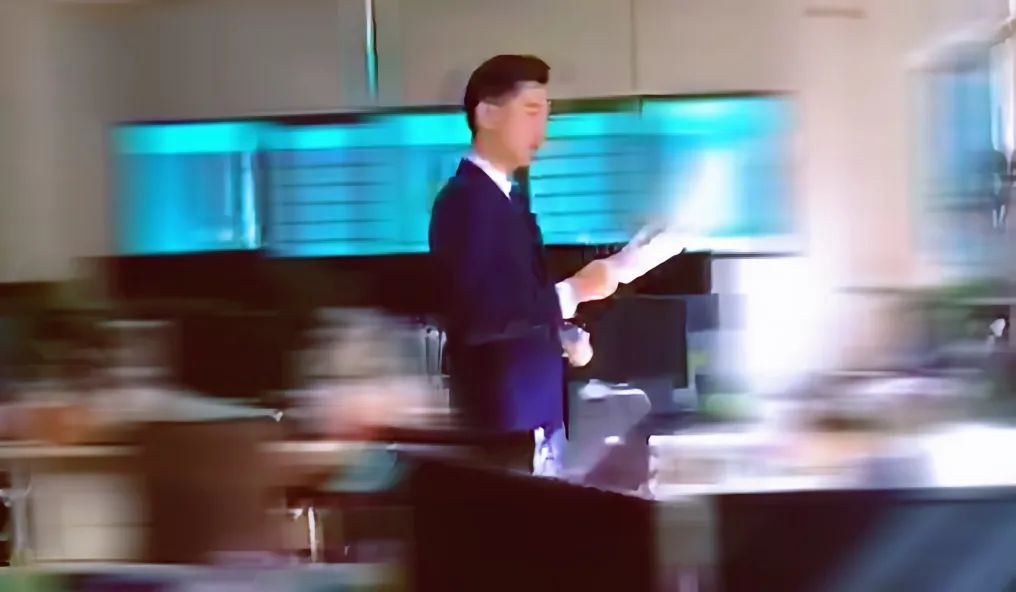 PPT教程  法律专业转行做PPT培训师，我是怎么从0到1的